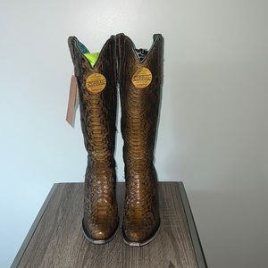 Corral Ladies Tan Full Python Snakeskin Zip-Up Knee-High Boots A3667.